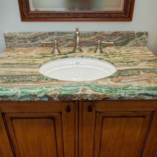 Emerald Onyx (veincut)